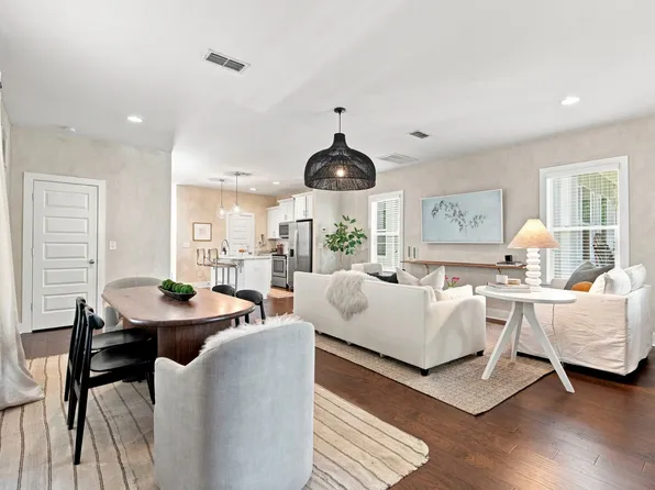 717 Cottage Park Dr, Nashville, TN 37207