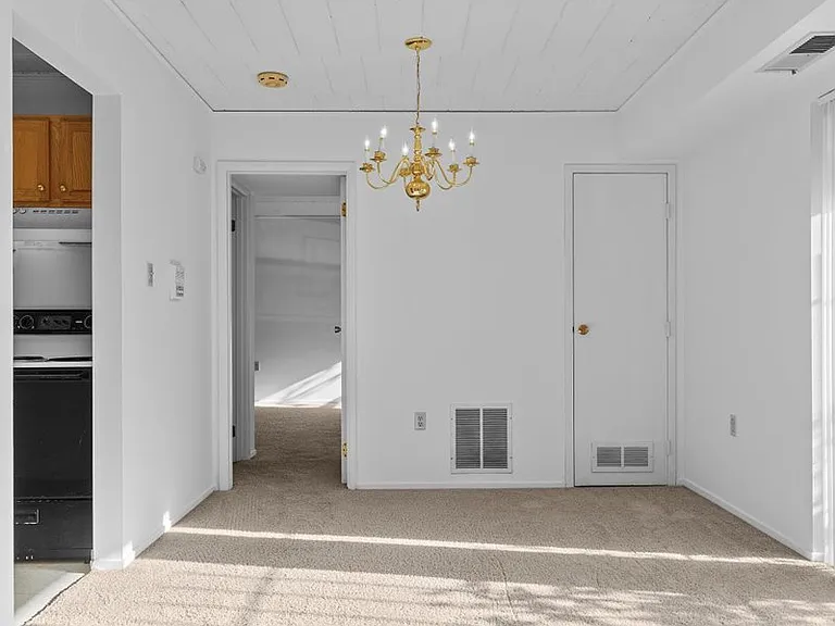 265 Shady Ave #13 — Photo 16