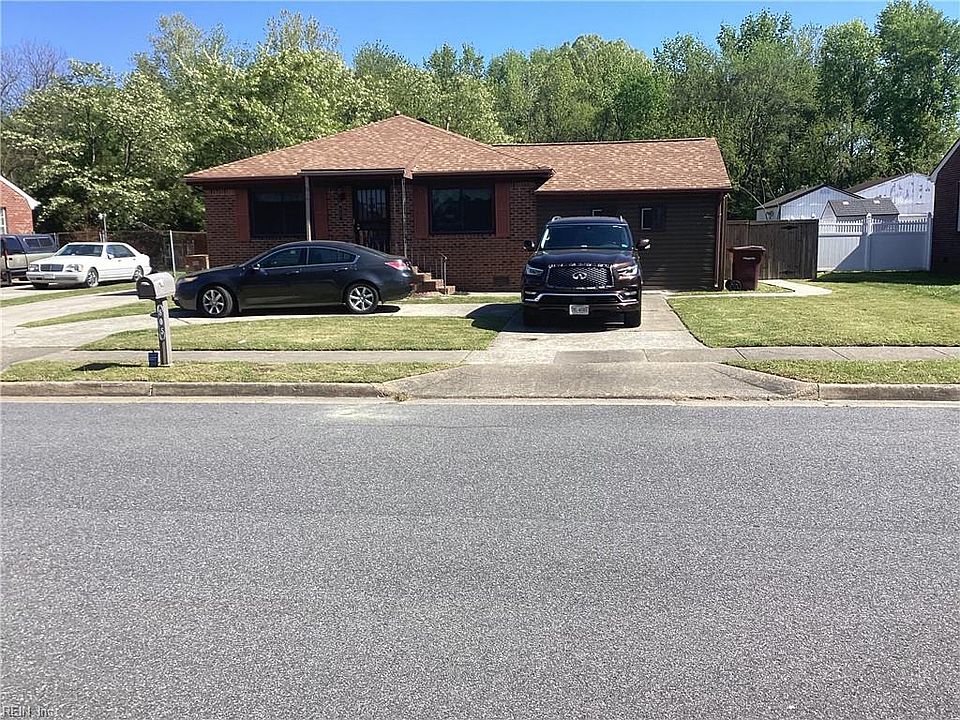 1st image of 805 Portland St