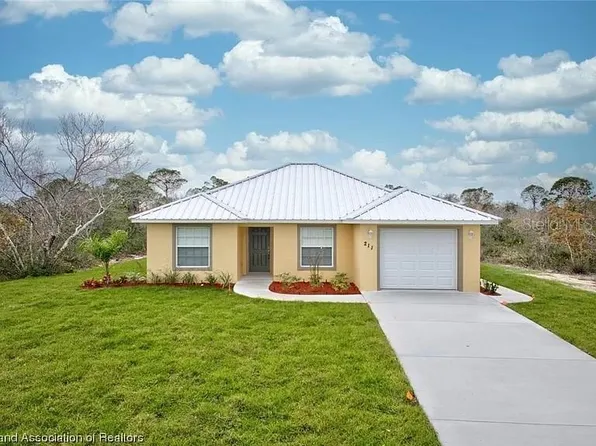 211 Buchanan Ave NE, Lake Placid, FL 33852