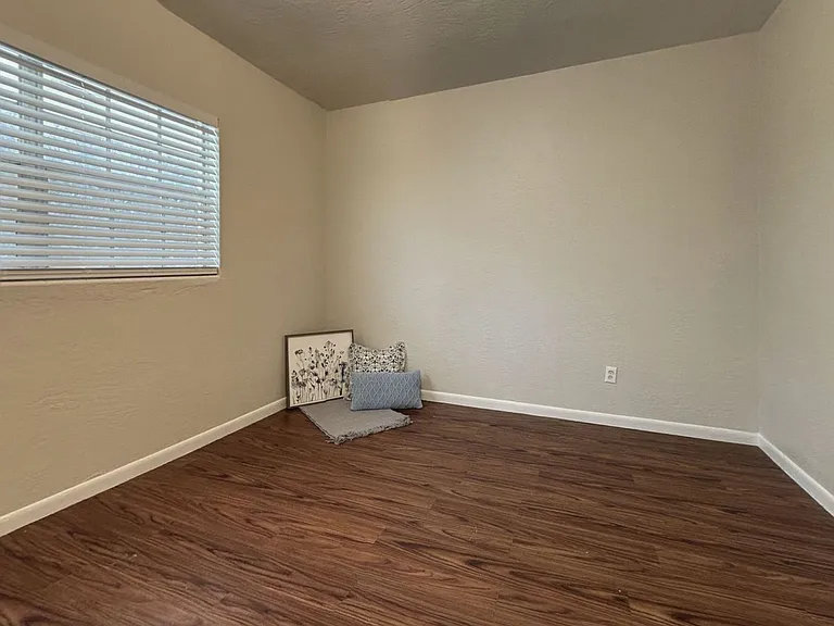 815 E Fort King St — Photo 28