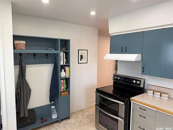 5th image of 407 5th STREET E