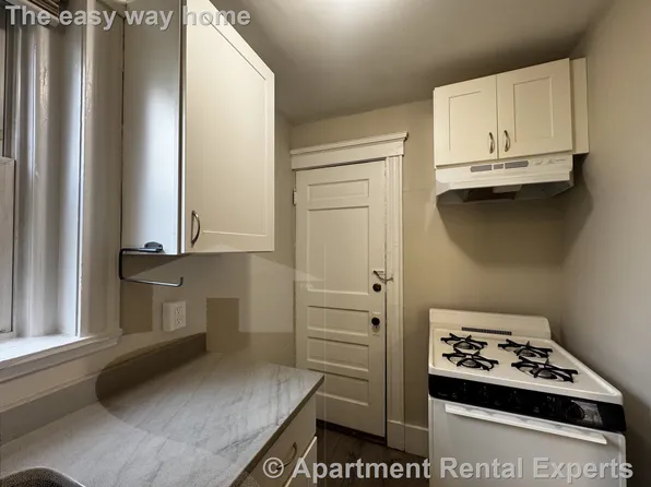 6 Craigie Cir, Cambridge, MA