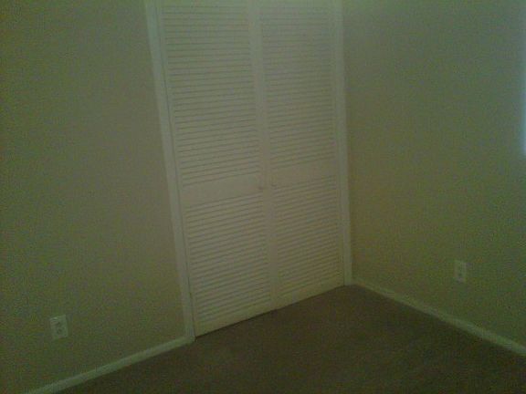 5th image of 3300 Ottway Dr
