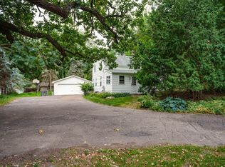 15209 Scenic Heights Rd, Eden Prairie, MN 55344