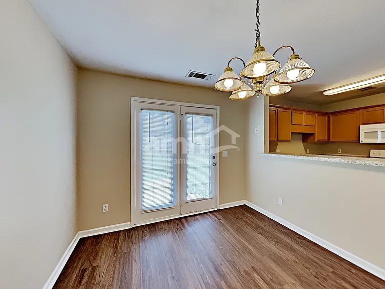1137 Benton Mason Dr — Photo 5