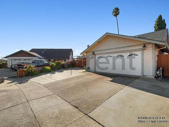 2nd image of 32445 Lake Barlee Ln