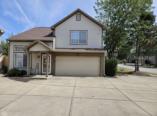 628 Cembra Dr, Greenwood, IN 46143