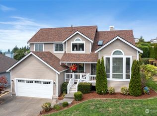 5226 Bay Pl NE, Tacoma, WA 98422