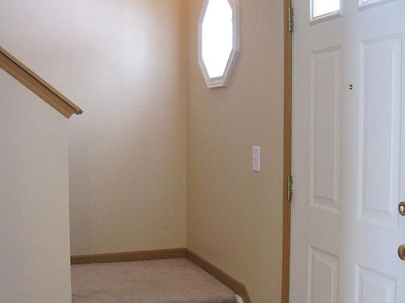 5th image of 8316 Tegmen St