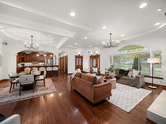 3rd image of 4522 W Huxley Dr