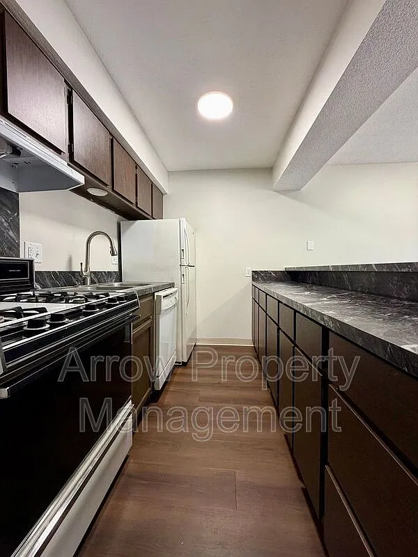 1 bed, 1.0 bath, 640 sqft, $755 — Photo 1