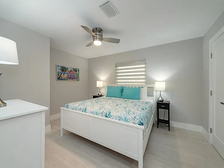 26853 McLaughlin Blvd — Photo 10
