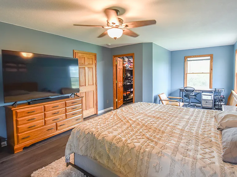 912 Miller Dr — Photo 13