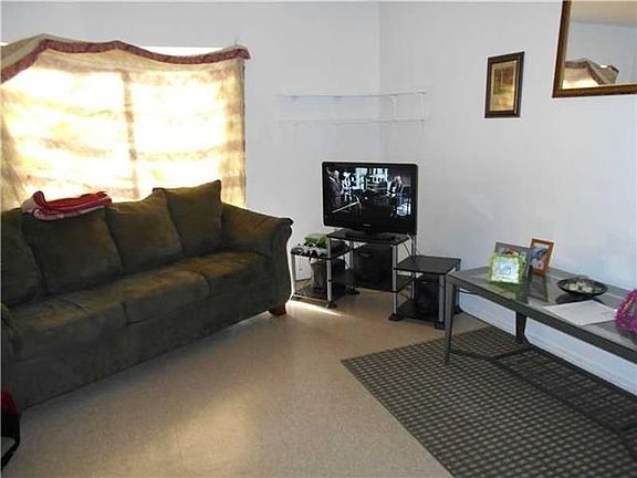 3rd image of 7318 Alabama St