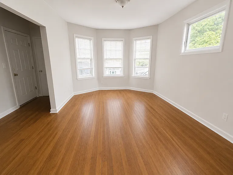 296 Columbia St #3 — Photo 11
