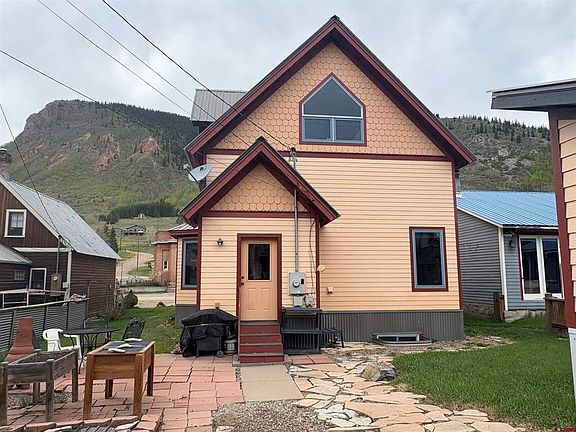 4th image of 1122 Reese Street