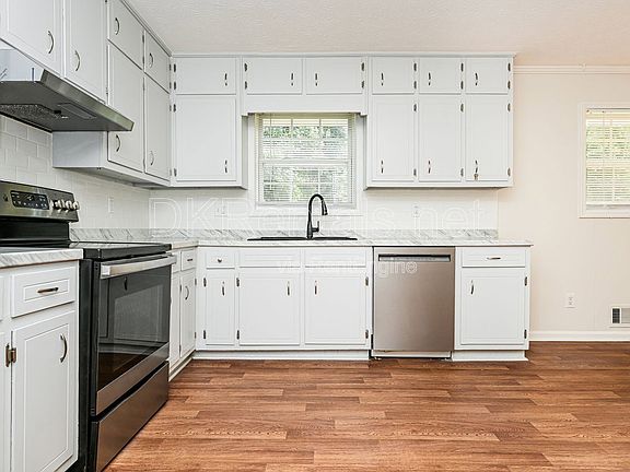 5th image of 2807 Hickory Ln
