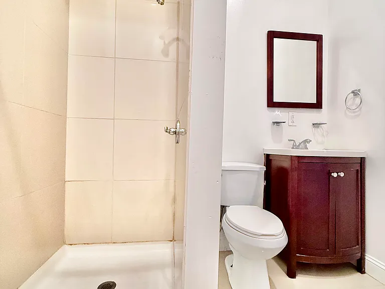 1613 Frankford Ave #2F — Photo 5