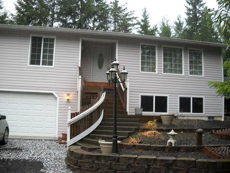 171 N Hamma Hamma Dr E — Photo 1