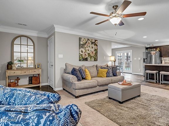 5th image of 7923 Cambridge Reserve Dr