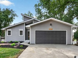 4201 Browning St, Lincoln, NE 68516