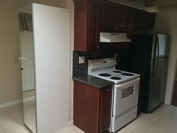 5th image of 3525 Shafer Dr