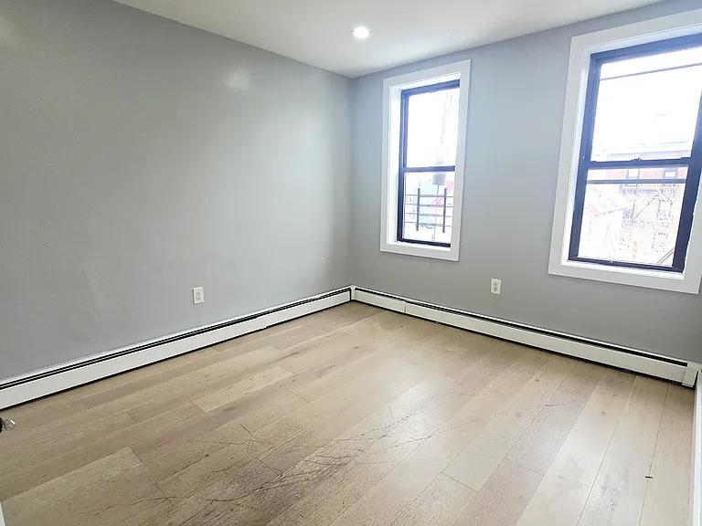 325 Avenue E #1B — Photo 7