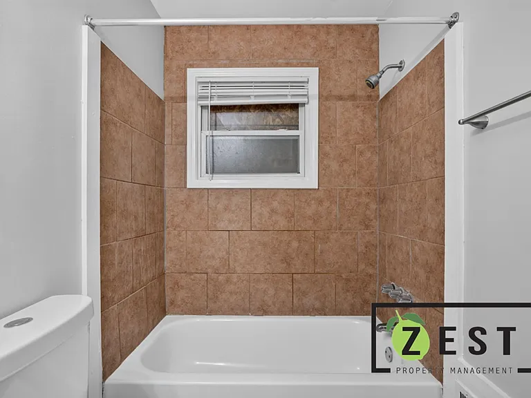 20056 Barlow St — Photo 10