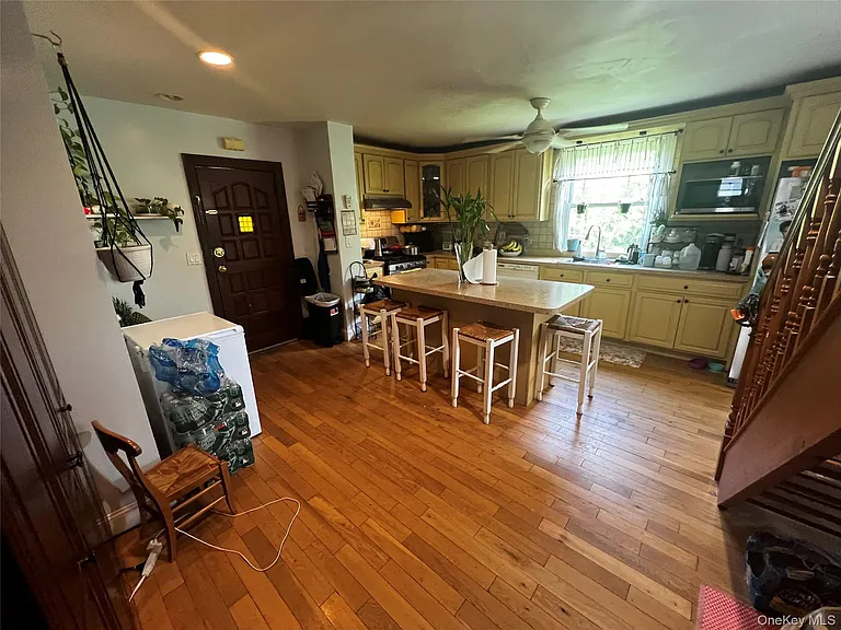 101 Sterling Ave #2 — Photo 12