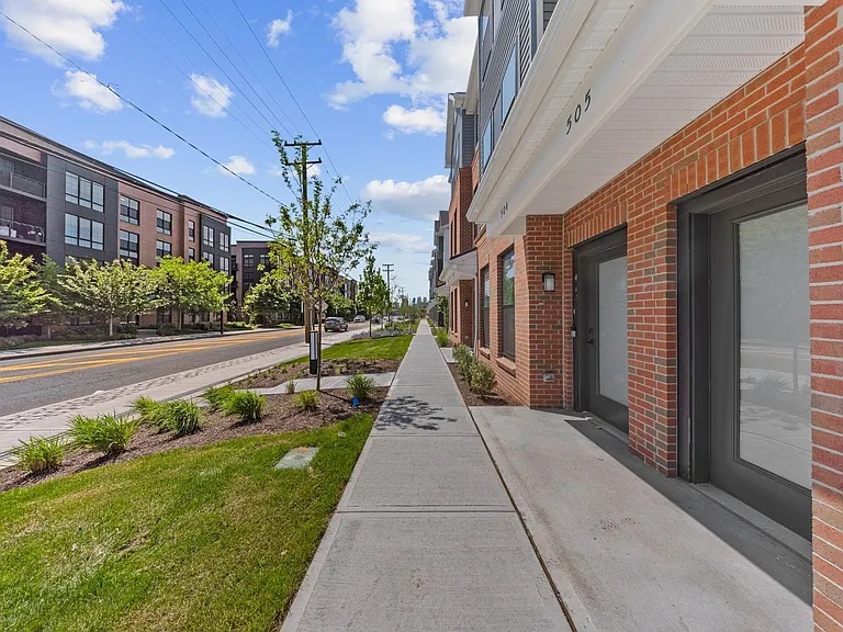 500 Willow St #505 — Photo 37
