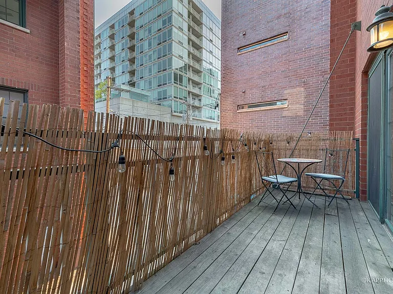 1016 W Monroe St — Photo 20