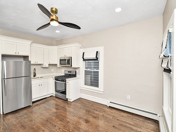 2nd image of 14 Carson St #1
