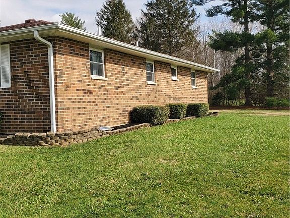 4th image of 3060 Twin Creek Rd