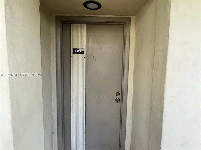 8625 NW 8th St #402 — Photo 20