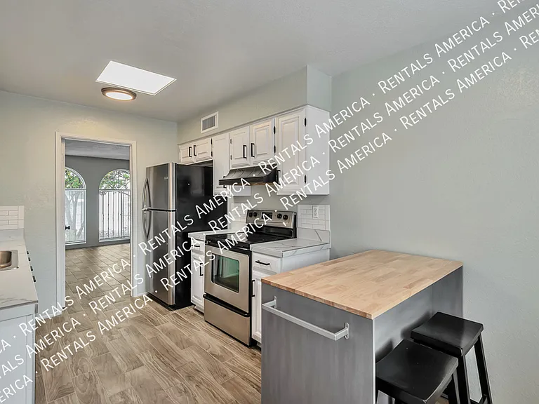 644 N Richey Blvd — Photo 7