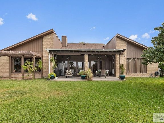 3rd image of 22 Casa De Amigos