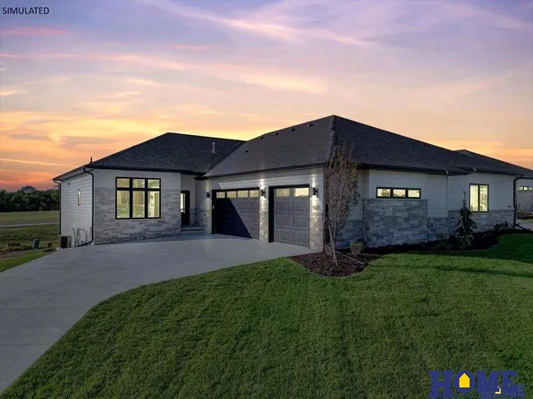 9207 Triana Ln, Lincoln, NE 68520