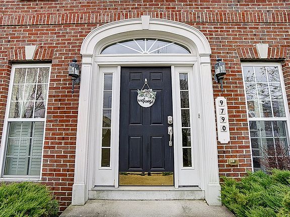 5th image of 9790 Cobblewood Ct