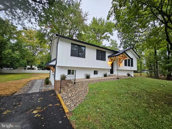 517 W Richardson Ave, Langhorne, PA 19047