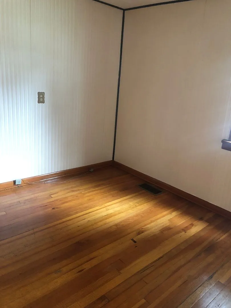 2 Bedroom house — Photo 3