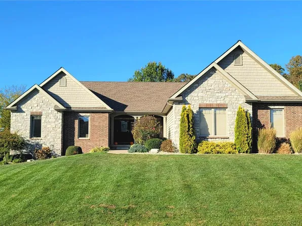 561 Mill Creek Ln, Washington, MO 63090