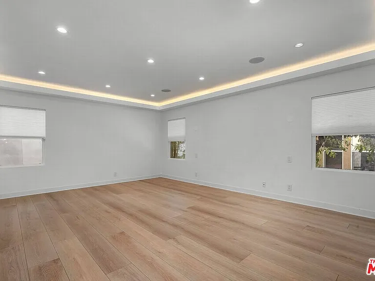 9343 W Olympic Blvd — Photo 7