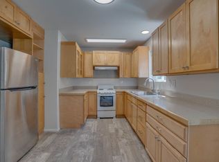 23509 Edmonds Way UNIT B, Edmonds, WA 98026