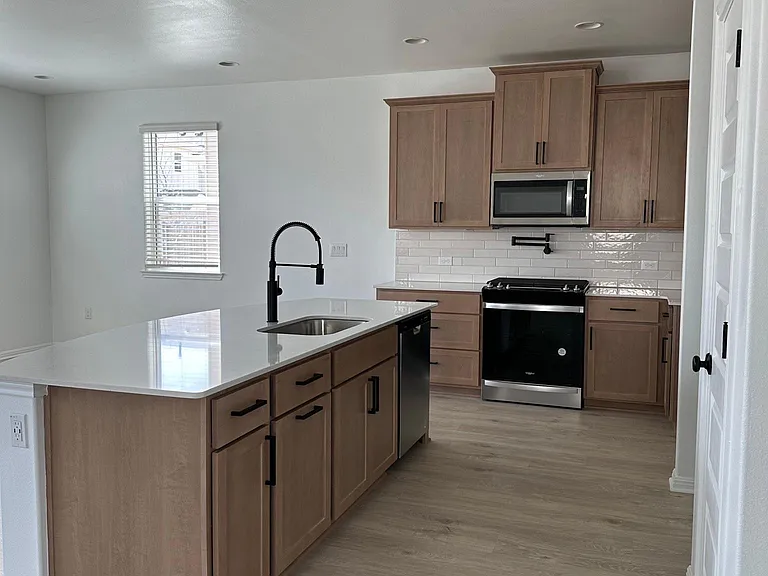 1021 Legend Milton Ln — Photo 13