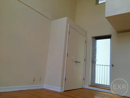 Rented by EXR | media 5