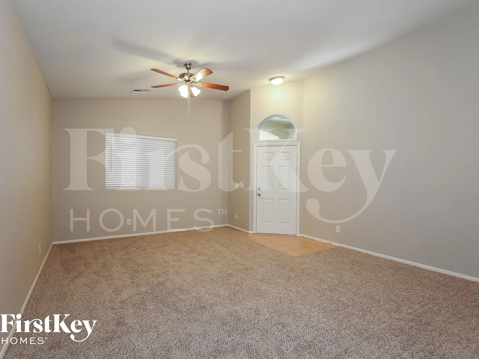 3 bed, 2.0 bath, 1765 sqft, $2,130 — Photo 3