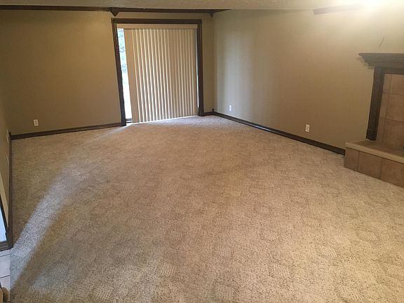 5th image of 2623 N 125th Ave