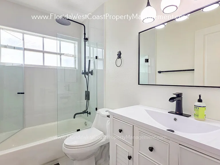 4667 Hamlets Grove Dr — Photo 35