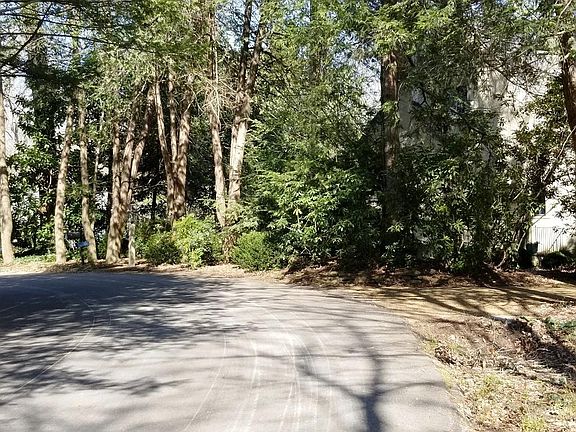 3rd image of 640 Arrowhead Trl